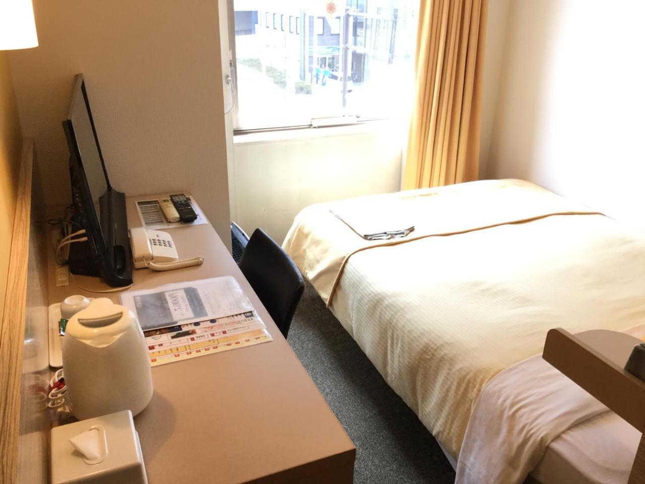 Hotel 1-2-3 Takasaki Esterno foto